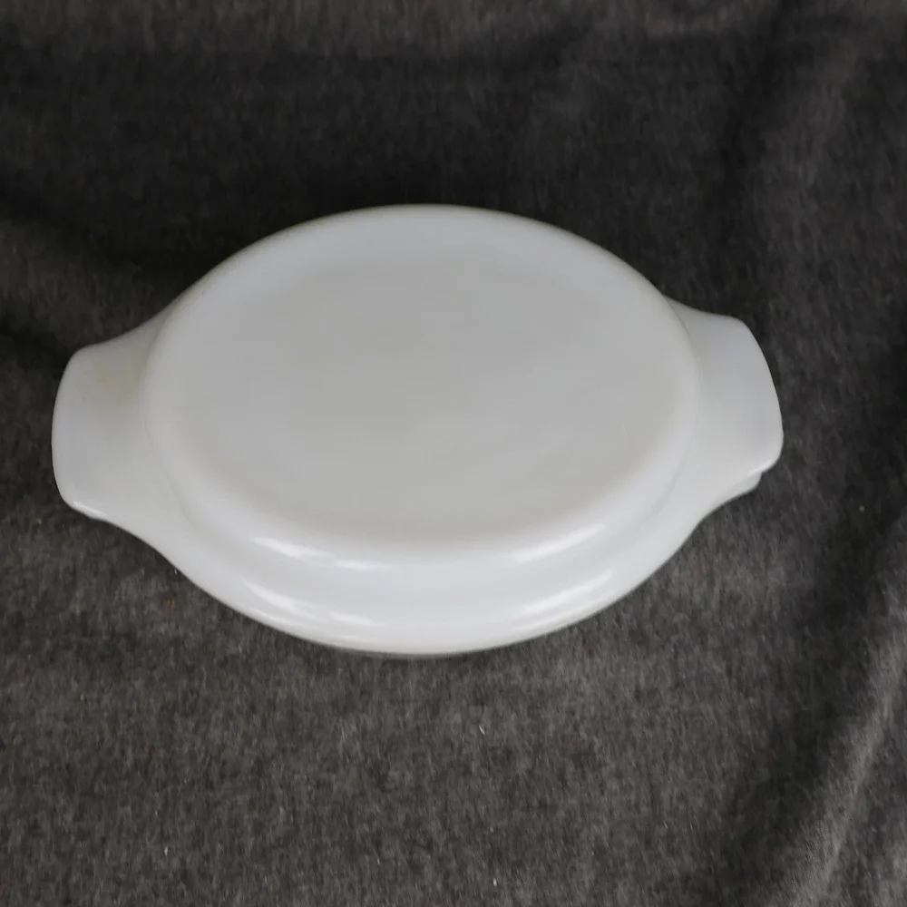 Vintage Fire-King White Oval Casserole Dish 433 1.5 Qt Glass Ovenware USA 11x9